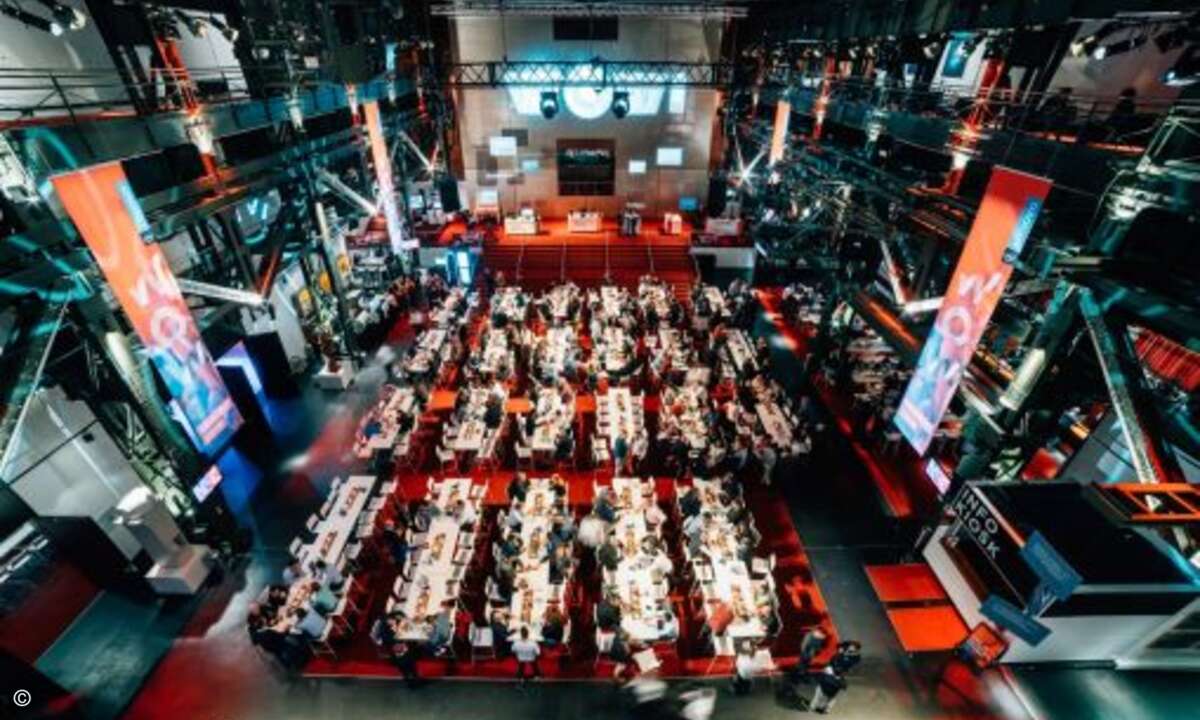 tolles Ambiente für Networking und Branchengeflüster (Bild: Lenovo)