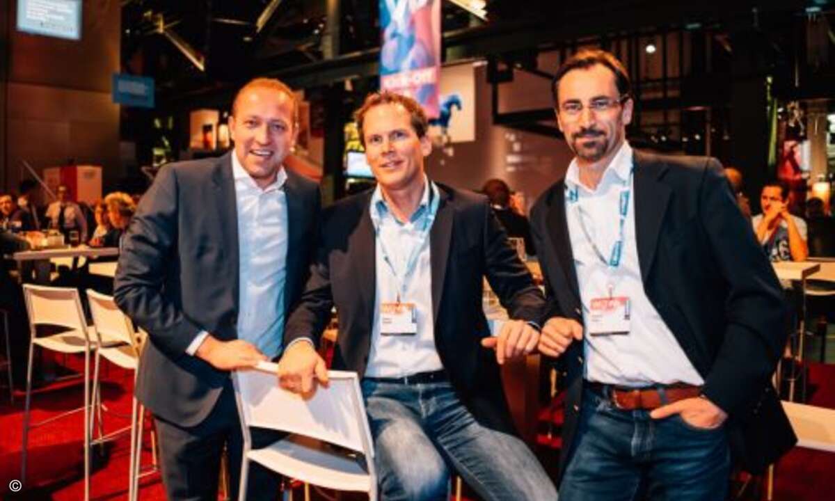 Thomas Grabowski (Bechtle), Mirco Krebs (Lenovo) und Martin Mayr (Cancom) (von links, Bild: Lenovo)