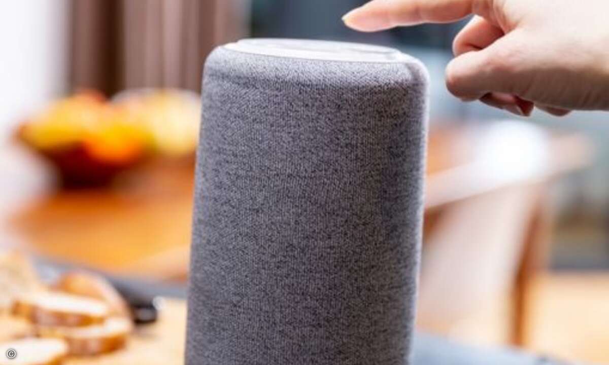 Der smarte Speaker lässt sich wie ein Mobilteil an jeder DECT-Basisstation nutzen. Um Gespräche zu führen, braucht es kein zusätzliches Gerät und keine Erweiterung mit Anschluss an die Telefondose (Bild: Gigaset)