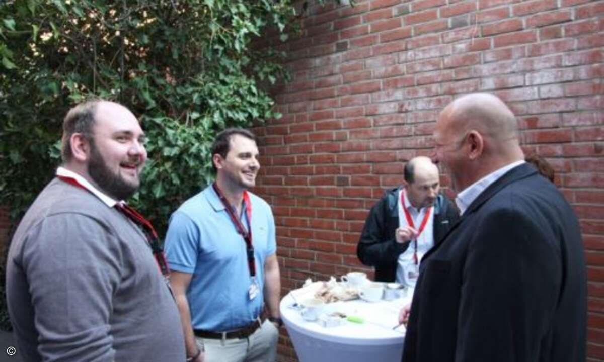 Man kenn sich: Gute Laune bei Josef Leitner und Patrick Buchmüller (beide ITLH Computersysteme), Michael Gramminger (Certus) und Gerald Schönwerth (Securepoint) (Foto: Securepoint)