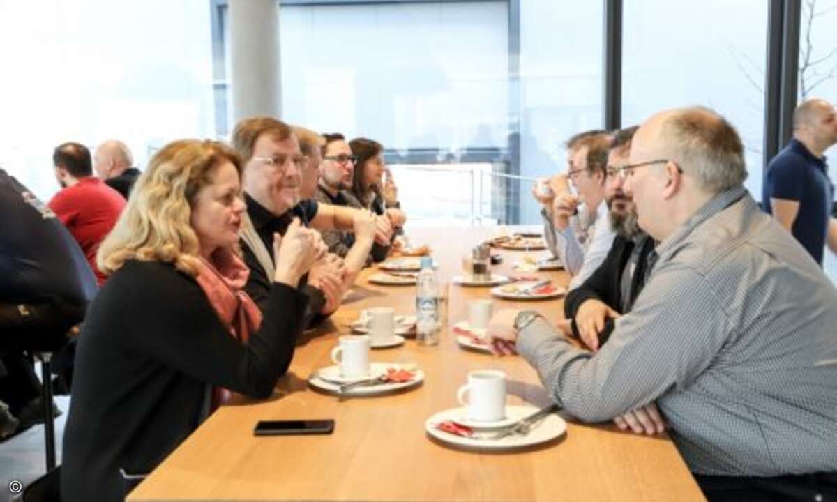 Start in den zweiten Tag mit einem Weißwurstfrühstück (Foto: SEP)