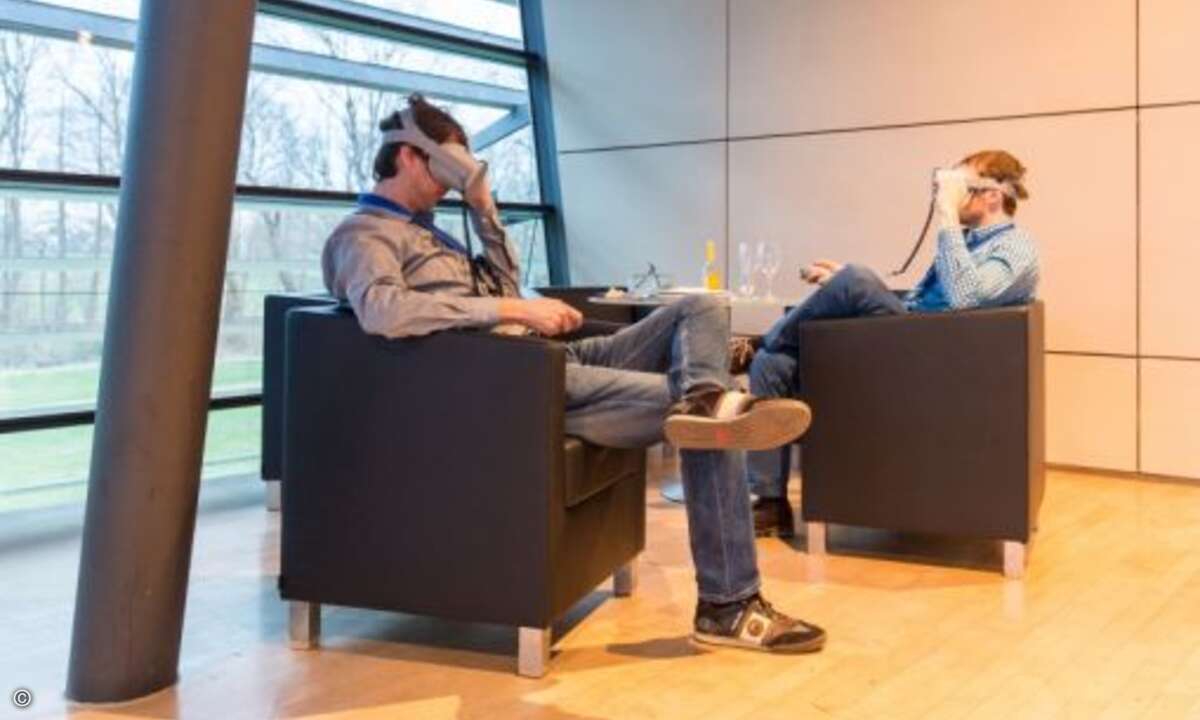 Manch einer tauchte aber lieber in virtuelle Welten ab (Foto: Klaus D. Wolf – Securelink)