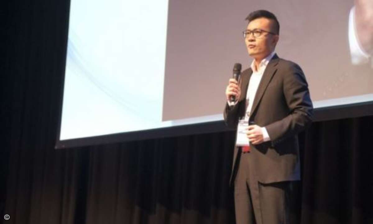Der neue Deutschlandchef von Huaweis Enterprise-Sparte, Chris Lu, stellt sich den deutschen Partnern vor. Foto: Huawei