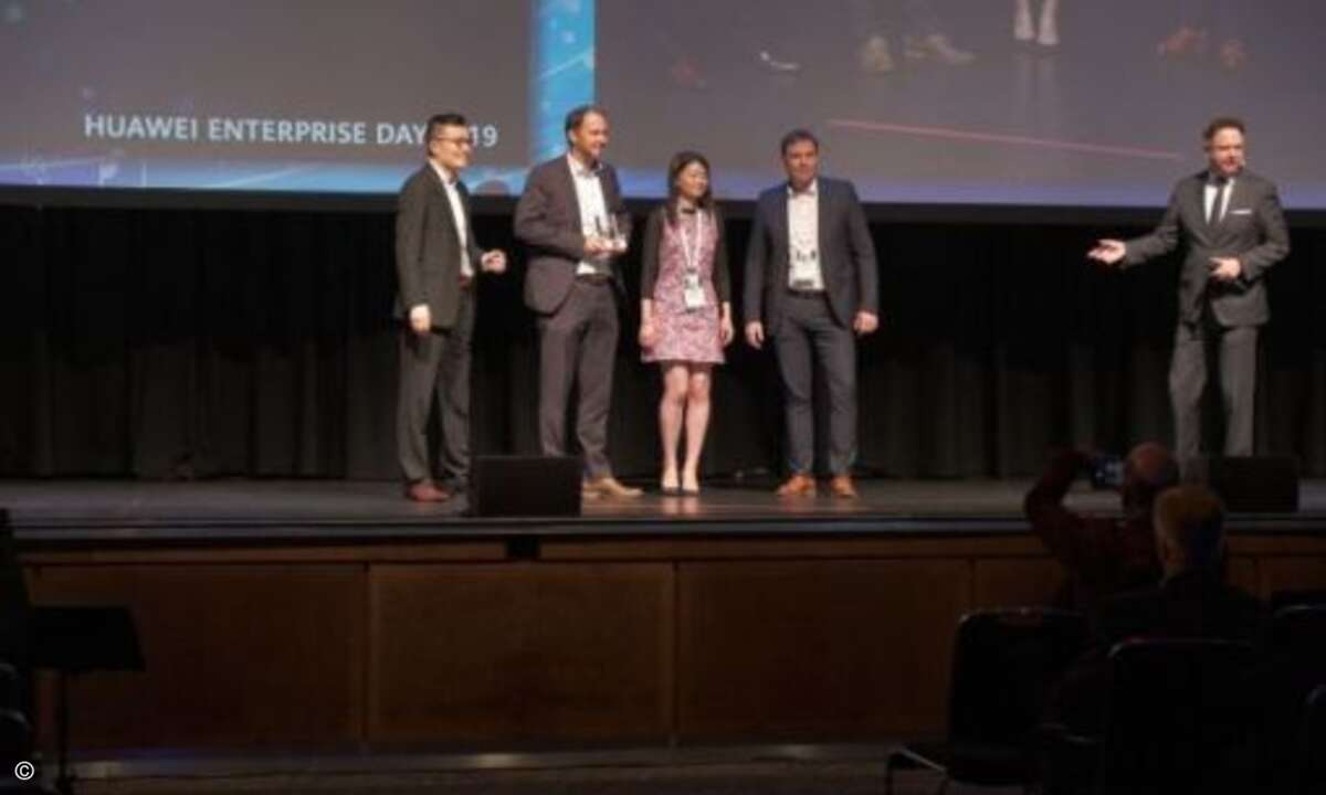 Komsa wurde als der am schnellsten wachsende Distributor ausgezeichnet, Foto: Huawei