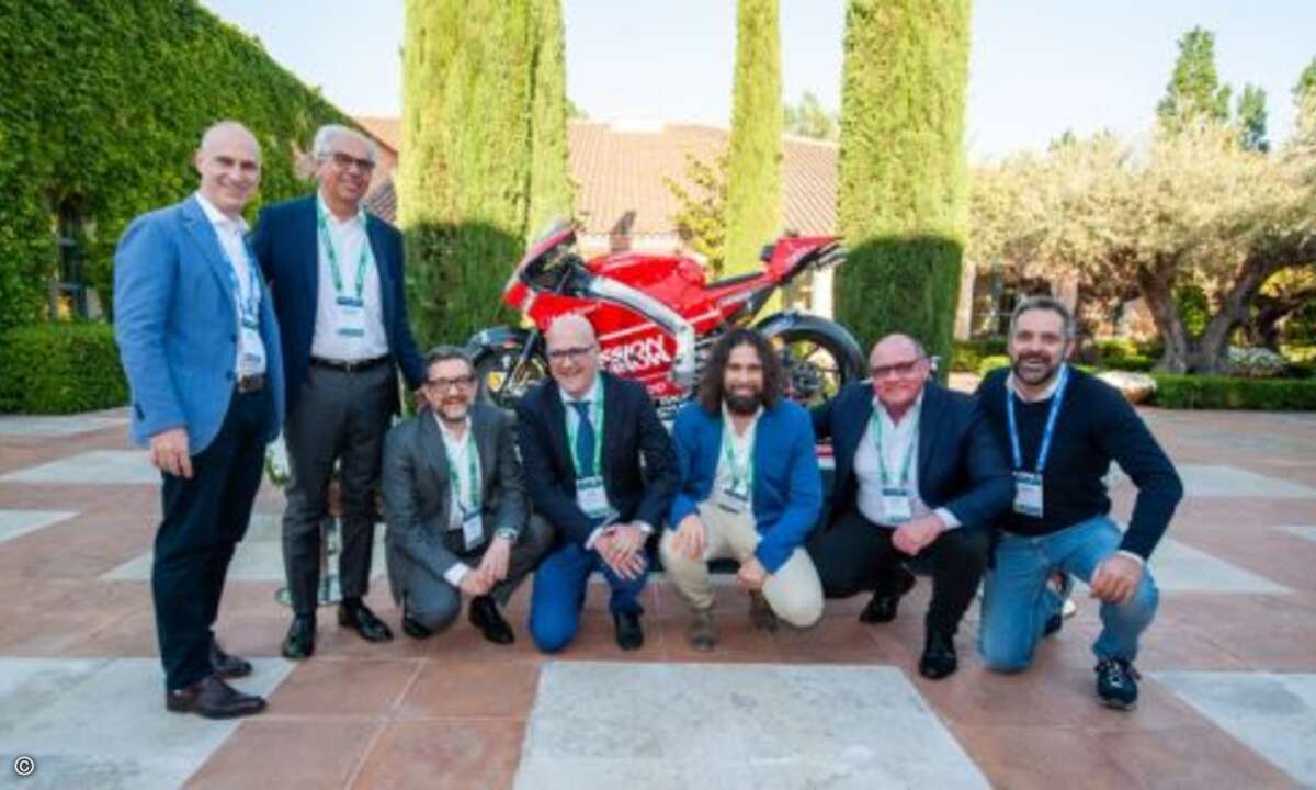 Hingucker und beliebtes Foto-Objekt: Eine Ducati – NetApp kooperiert mit dem italienischen Hersteller und unterstützt ihn mit Infrastrukturlösungen und bei Datenauswertungen (Foto: Graham Lee Photography / NetApp)