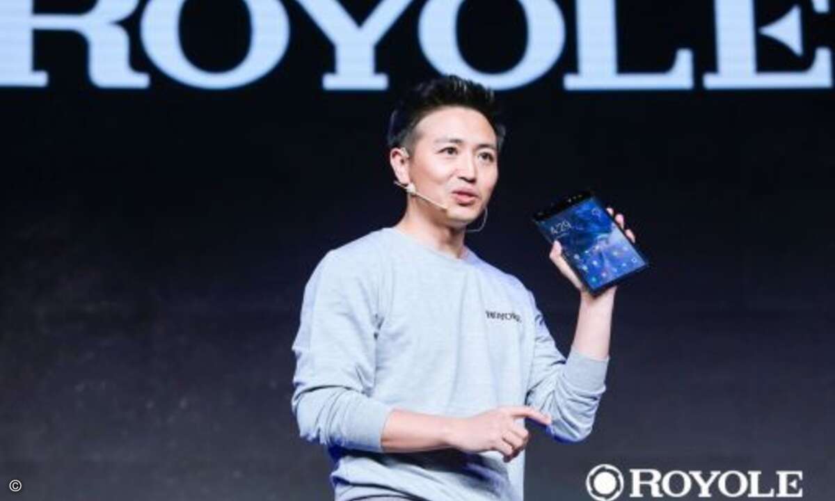 Royole-Gründer und CEO Bill Liu bei der Vorstellung des ersten flexiblen Smartphones (Bild: Royole)