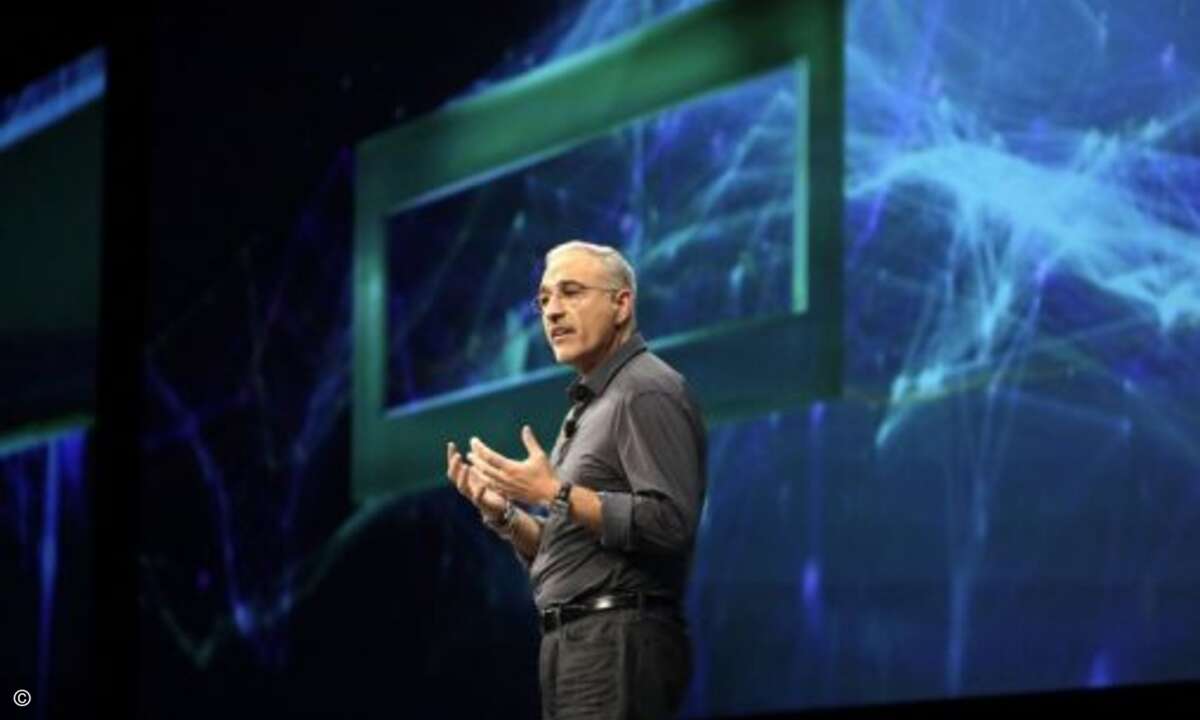 Kunden wollen IT als Service beziehen, und zwar zu ihren Bedingungen, so CEO Antonio Neri während seiner Keynote (Foto: HPE)