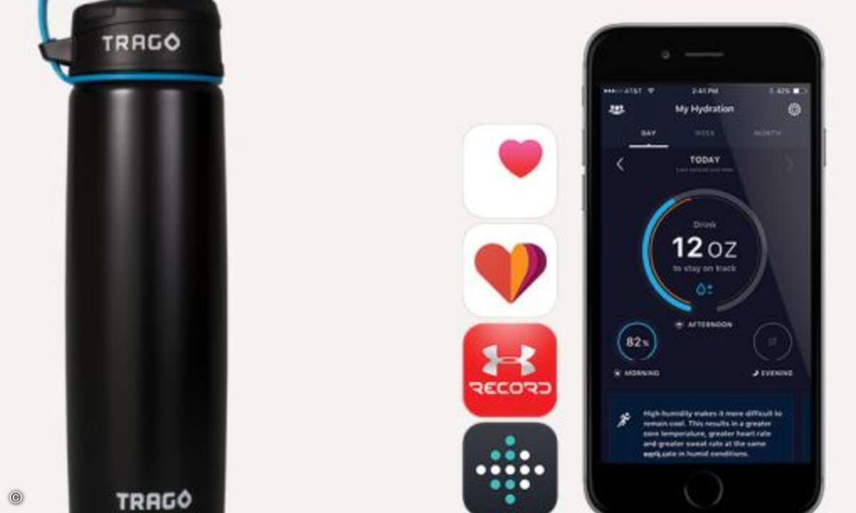 Der vernetzte Wecker reißt nicht nur seinen Besitzer aus dem Schlaf, sondern teilt per WLAN auch anderen Geräten im Haushalt direkt mit, dass der smarte Tag begonnen hat. So meldet sich denn auch direkt die Wasserflasche per Push-Nachricht, dass sie