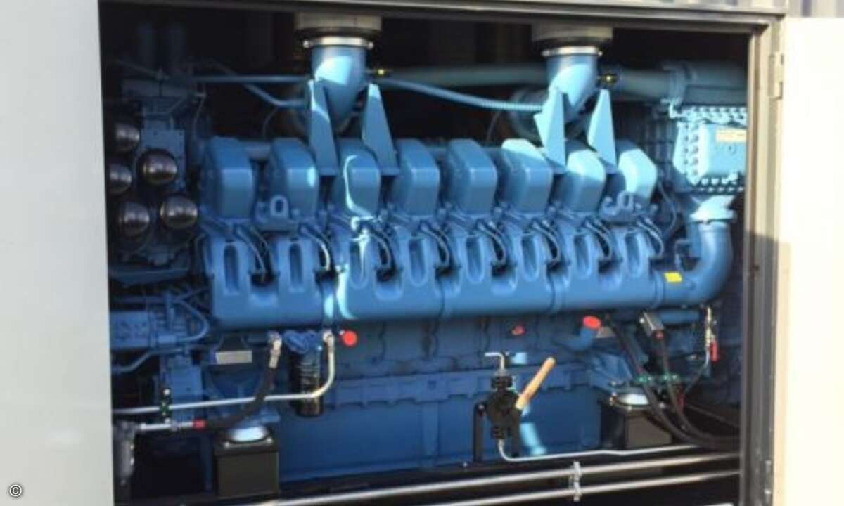 Im Notfall versorgen Dieselgeneratoren das Rechenzentrum mit Strom,