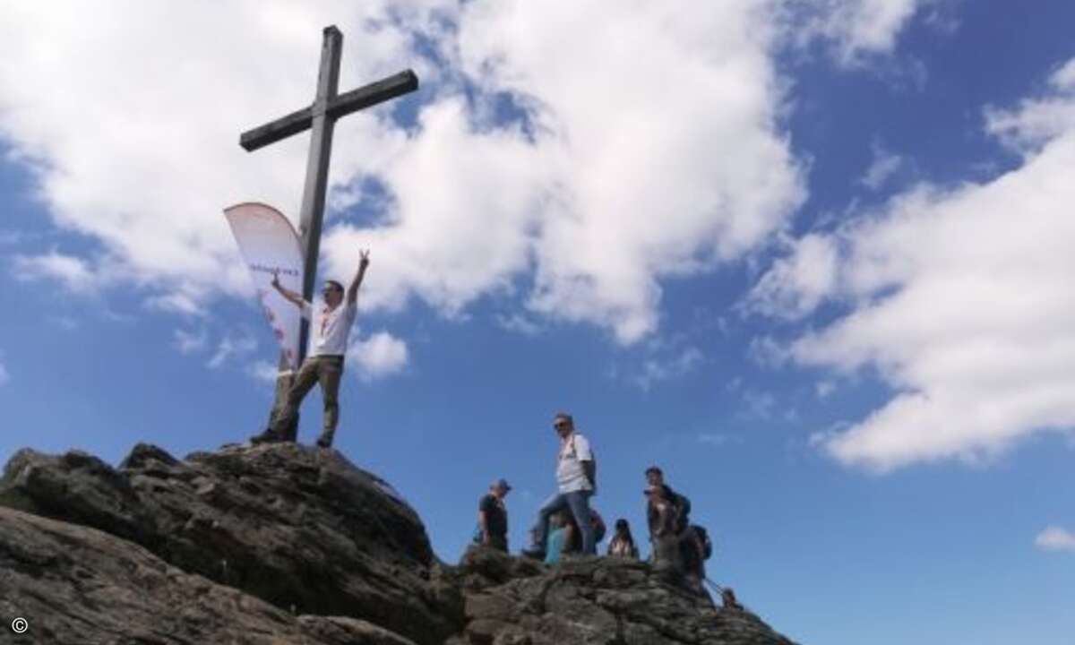 Geschafft: Der Gipfel des großen Arber ist erreicht (Foto: CRN)