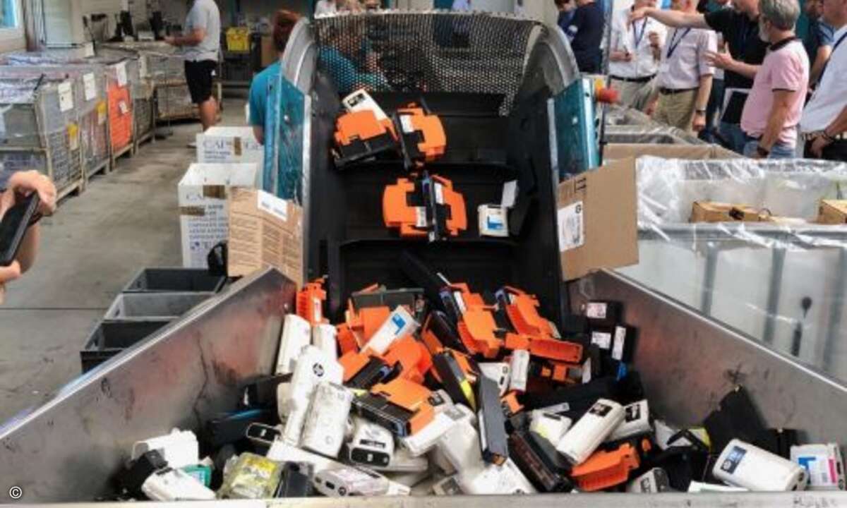 HP sammelt verbrauchte Druckerpatronen europaweit ein und lässt sie bei seinem Recycling-Partner PDR im fränkischen Thurnau wiederverwerten. (Bild: CRN)