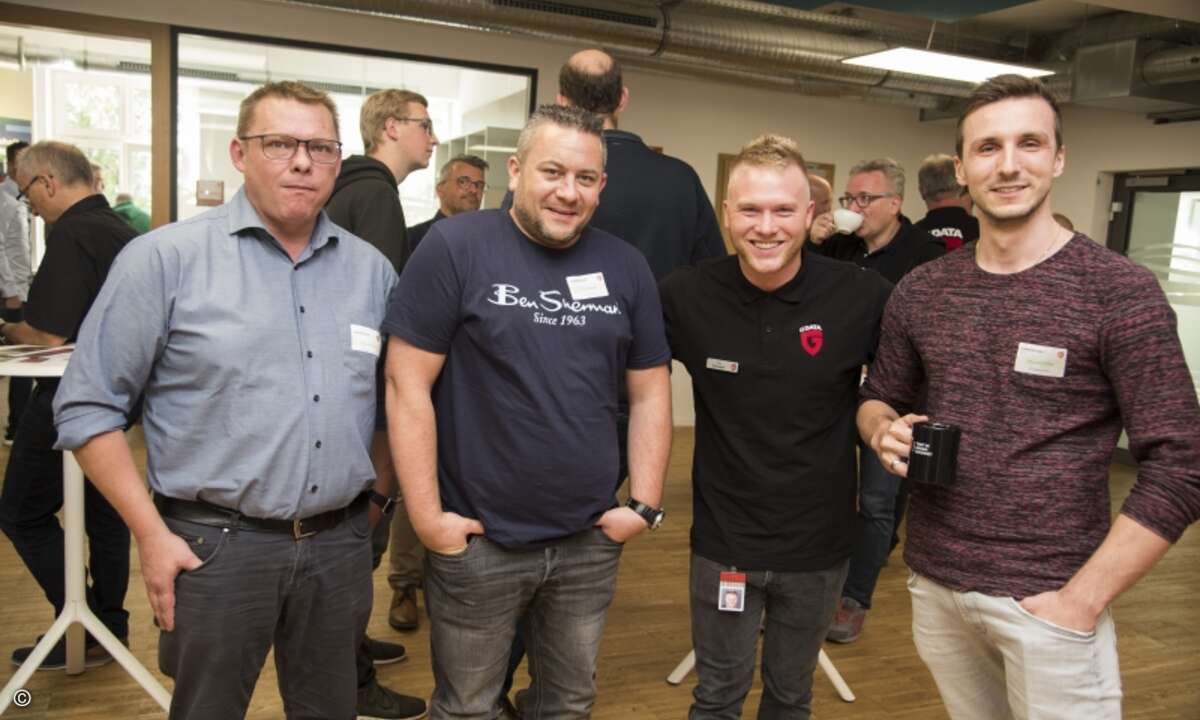 Felix Schöpper (G Data, 2.v.re.) mit Mike Symanek, Tino Bliewert und Maurice Henke (alle GiT Systems)  (Foto: G Data)