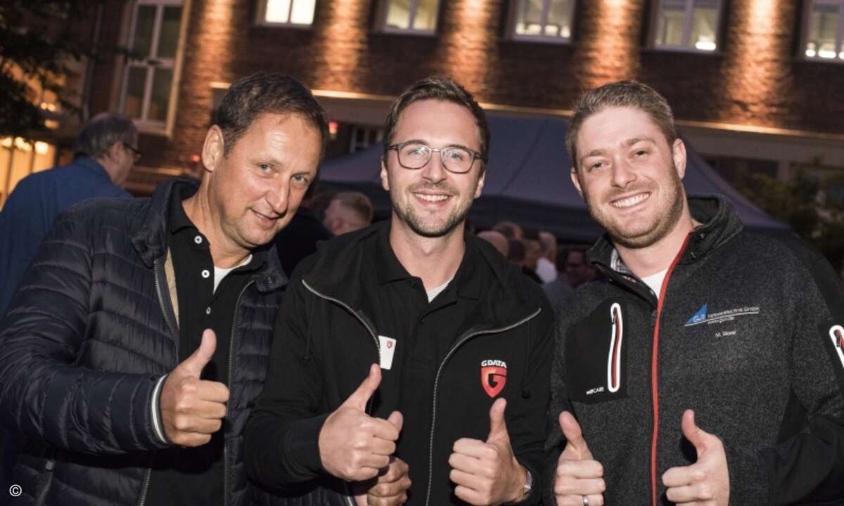 Daumen hoch für einen gelungenen Tech Day von Daniel Riesterer (G & R Netzwerktechnik), Simon Feucht (G Data) und Marcus Bierer (G & R Netzwerktechnik) (Foto: G Data)