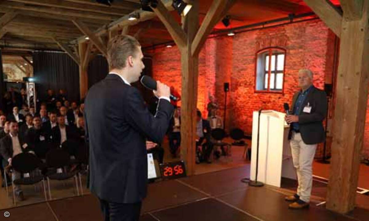 .. und begleitete gemeinsam mit Martin Fryba als Moderatorenduo durch den Tag.
