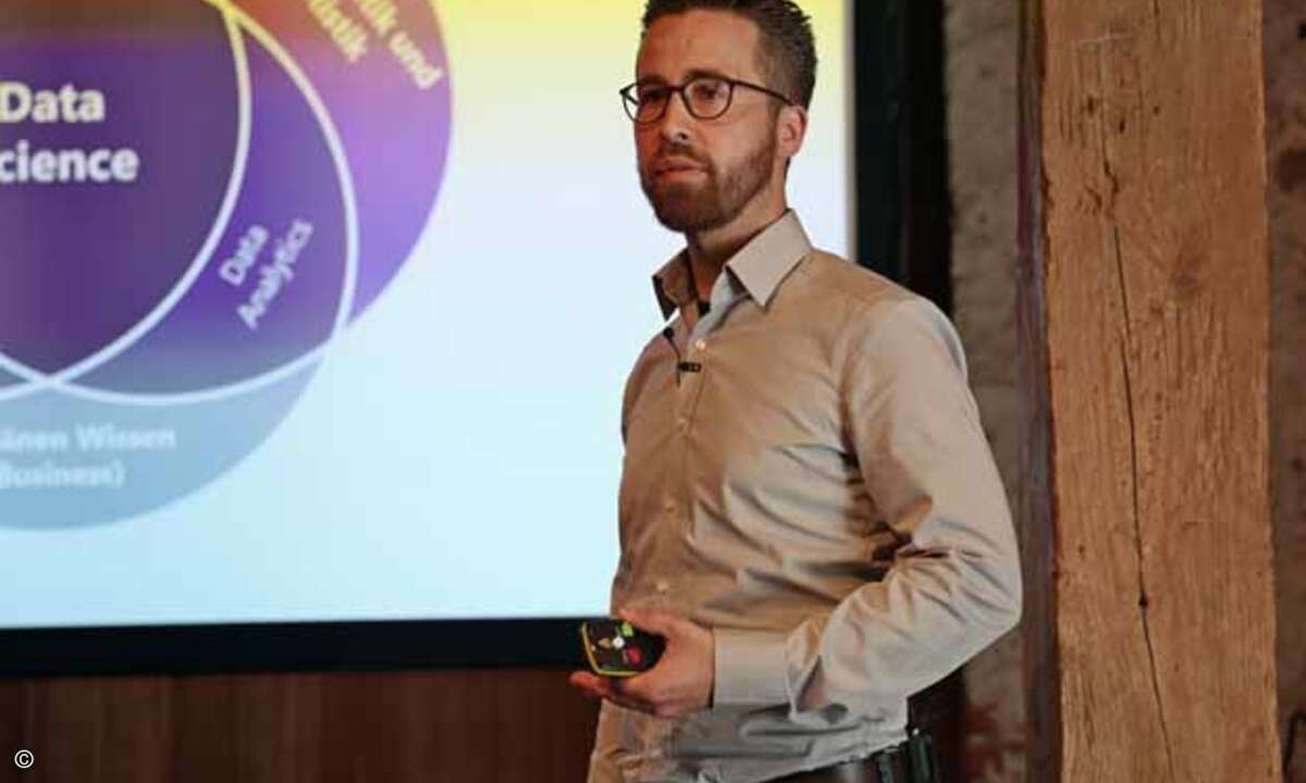 Daten sind wahlweise das Gold oder das Öl des 21. Jahrhunderts. Data Scientist Dr. Dennis Bültmann (Netgo Systemhaus) zeigte auf, wie Systemhäuser diesen Rohstoff in Geschäftsmodelle umwandeln können.