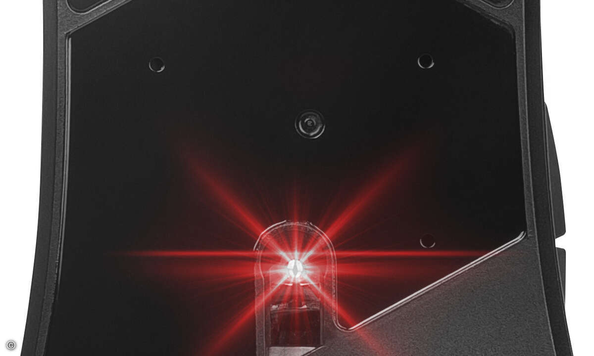 ...verfügt über einen PixArt PAW3327 Sensor, der bis zu 6.200 DPI abtastet (Foto: MSI)