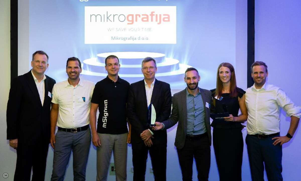 Der wachstumsstärkte Partner von Easy Software im ersten Halbjahr 2019 war Mikrografija aus Slowenien. Bostjan Bajc, Sandi Rožman, Boštjan Gaberc, Marko Zupančič freuen sich über den Award.
(Bild: Easy Software)