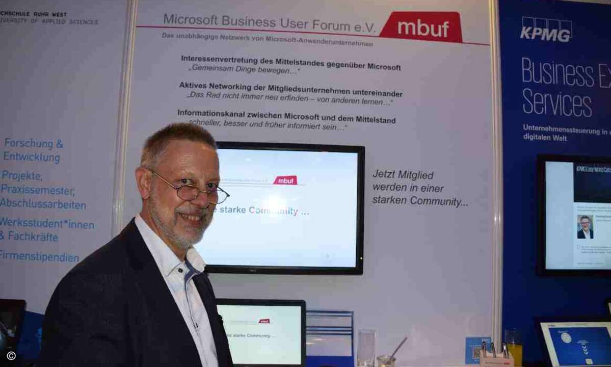 Eine Summe, die Microsoft binnen Sekunden umsetzt. Damit sie nicht noch mehr steigt,zum Beispiel für die Teams-Lösung, dafür sorgt Karl Gerd Zimmermann vom Microsoft Business User Forum, der Interessensvertretung der Microsoft-User.
(Bild: CRN)