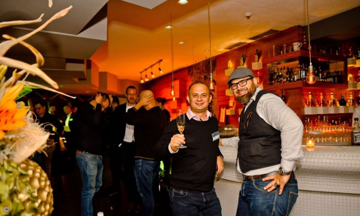 Beste Stimmung auch an der Bar (Foto: Eset)