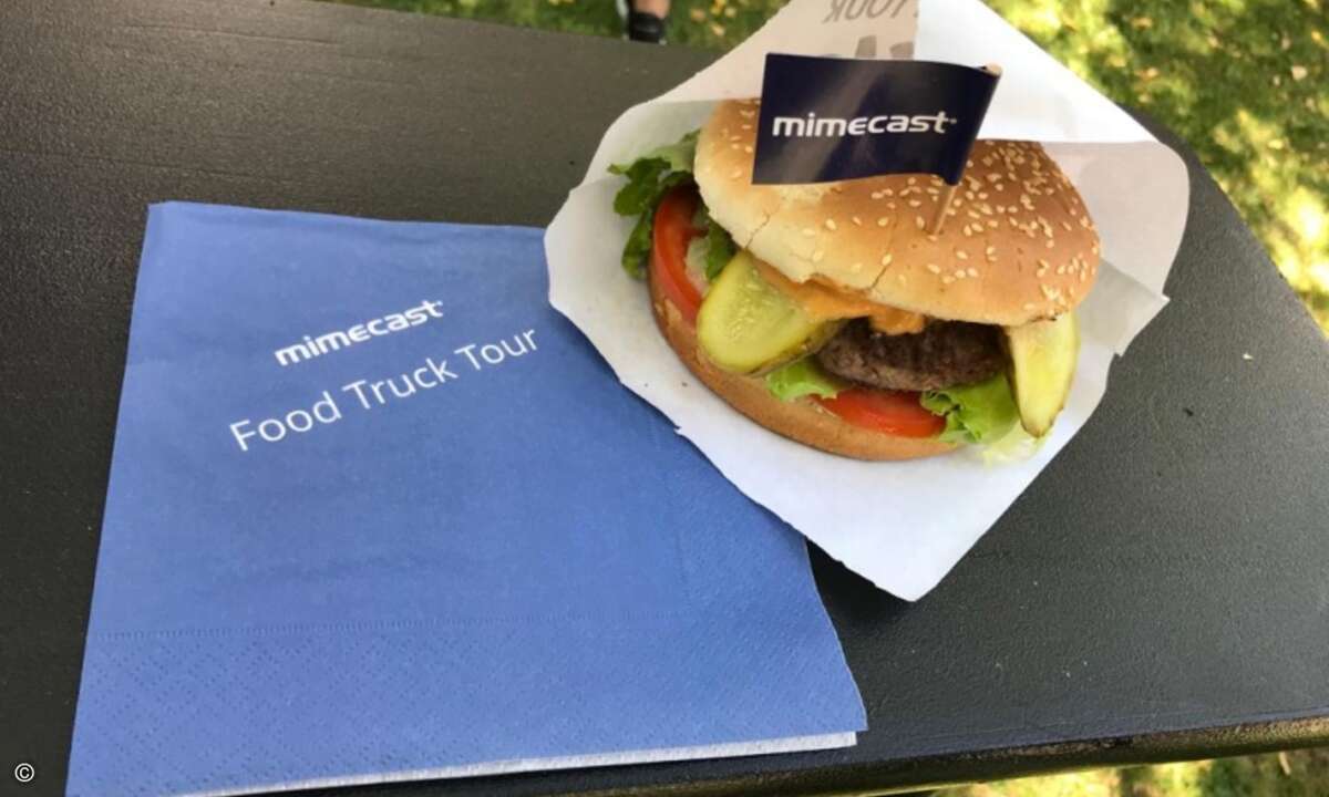 ... um sie mit leckeren Burgern zu versorgen (Foto: Mimecast)