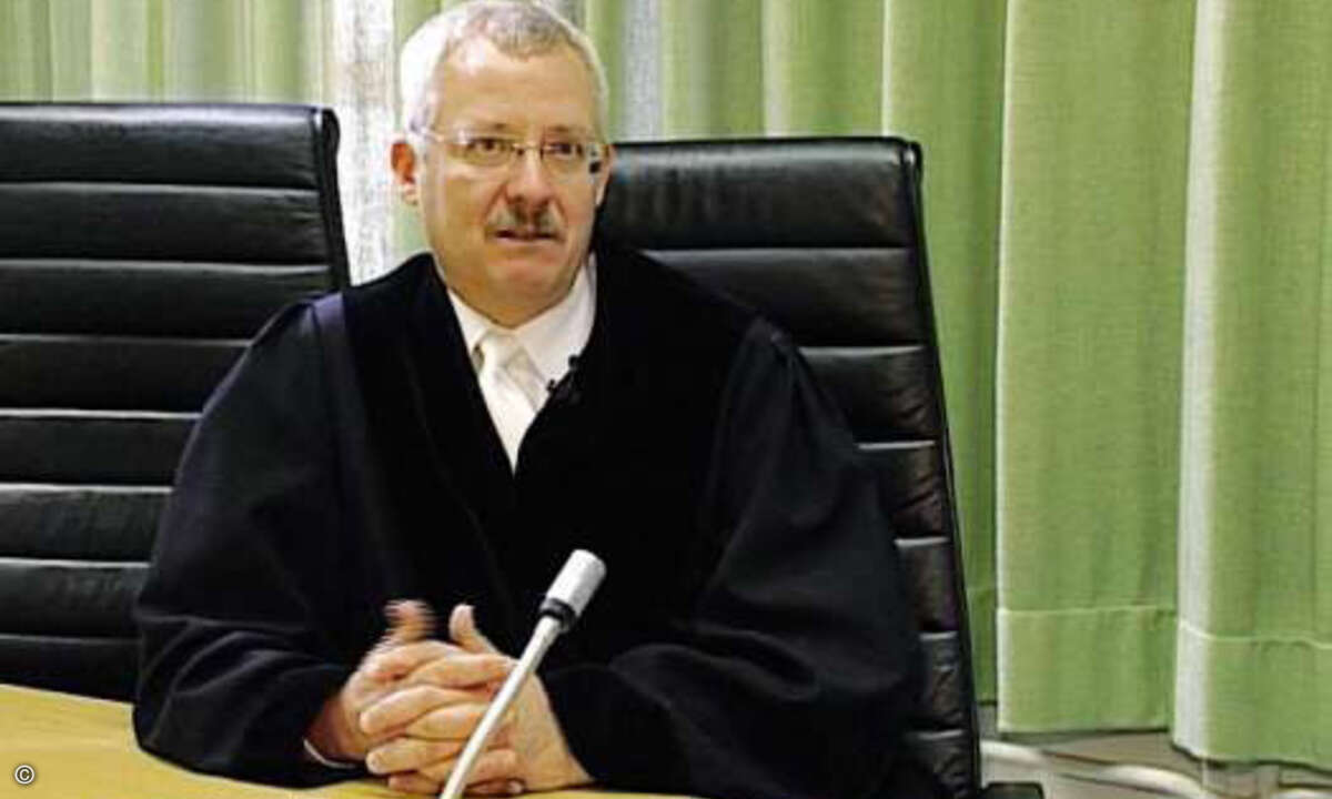 Joachim Stahl, ­Vorsitzender Richter am Landgericht Limburg Das Online-­Klageverfahren erleichtert die ­Arbeit von Rechtsanwälten und ­Justizbehörden gleichermaßen.