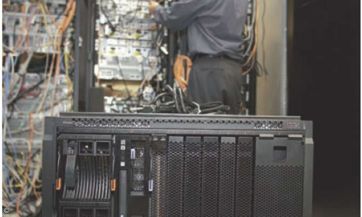 IBM setzt im Kampf um mittelständische Kunden auf sein BladeCenter S, das auch in einer Büro-Version mit leisen Lüftern und Staubfilter geliefert wird.