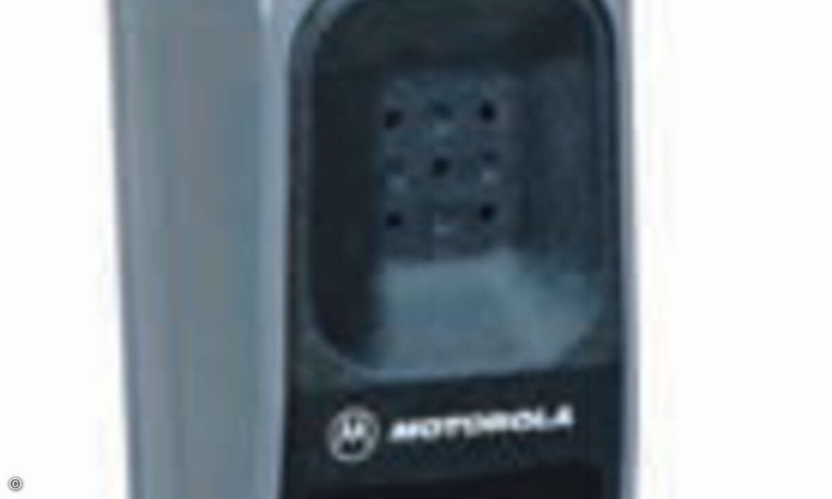 Dicker Knochen: Das Modell »International 3200« von Motorola ist 1992 das erste GSM-Mobiltelefon.
