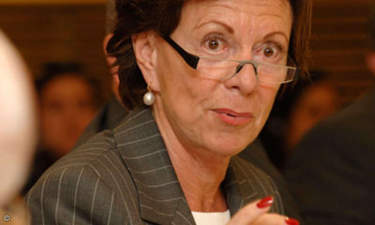 Neelie Kroes