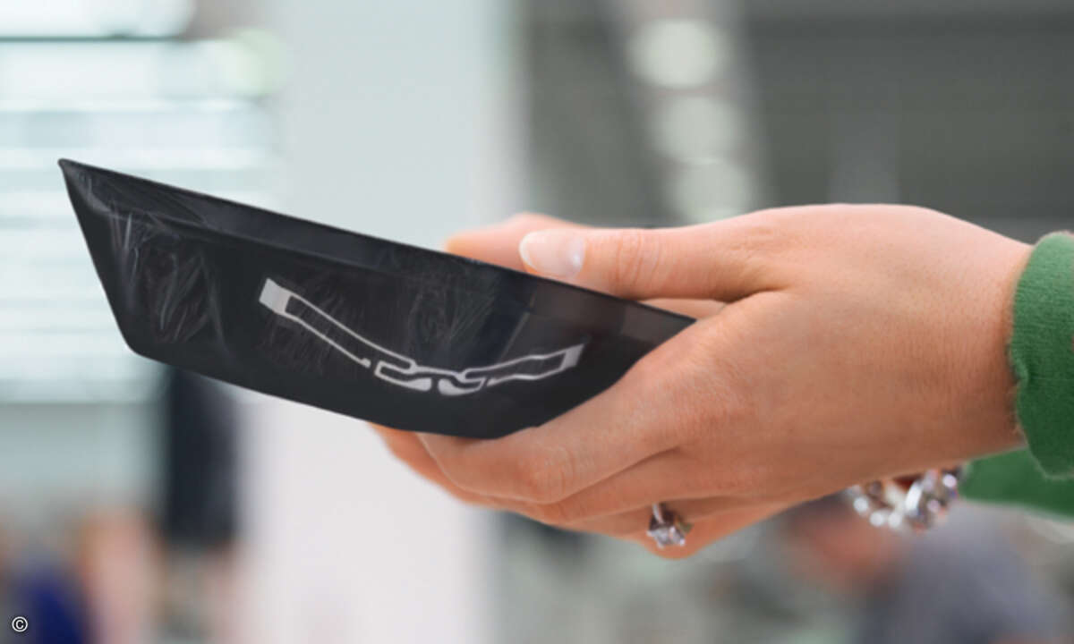 Ein RFID Chip enthält neben dem Preis jeder Packung auch Informationen wie Herstellungs- und Verfallsdatum