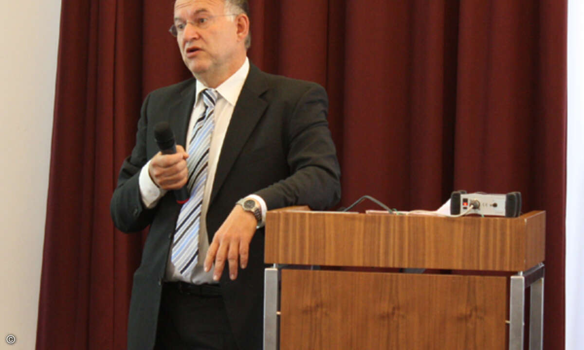 Auch der Bundesbeauftragte für Datenschutz und Informationsfreiheit, Peter Schaar, fordert dringend Nachbesserungen durch den Gesetzgeber.
