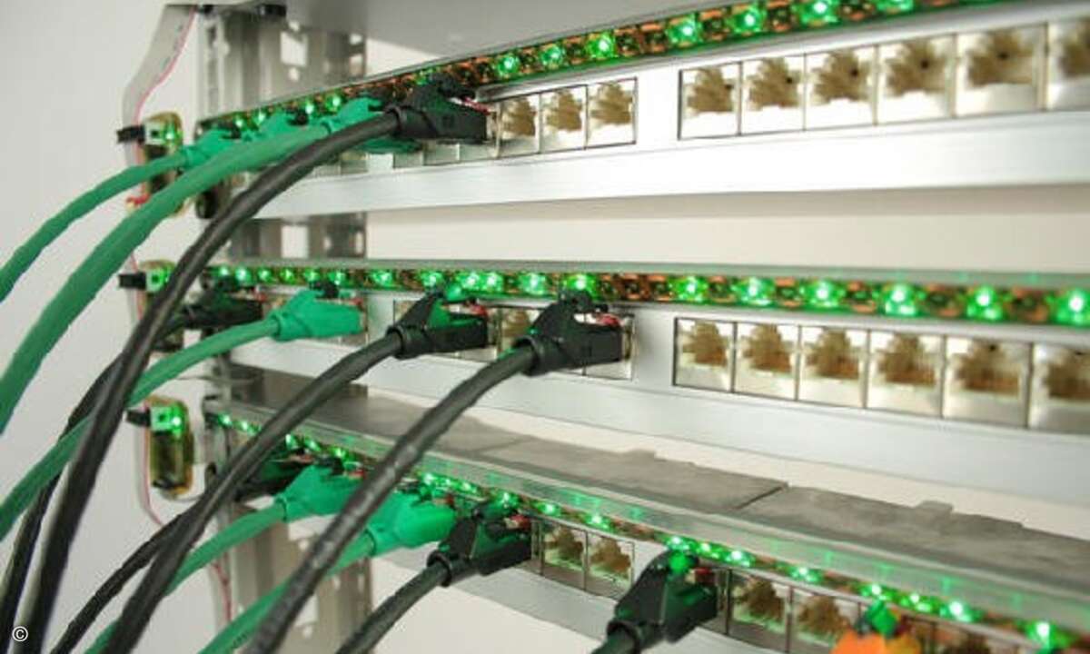 Das System von Data-Complex lässt sich auch an vorhandenen Patch-Feldern anbringen.