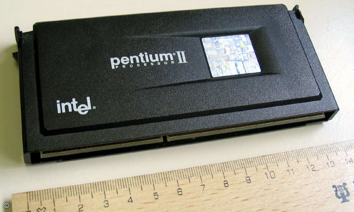 Einst ein echter Bolide in Sachen Performance (und Größe): Der Pentium II von Intel.