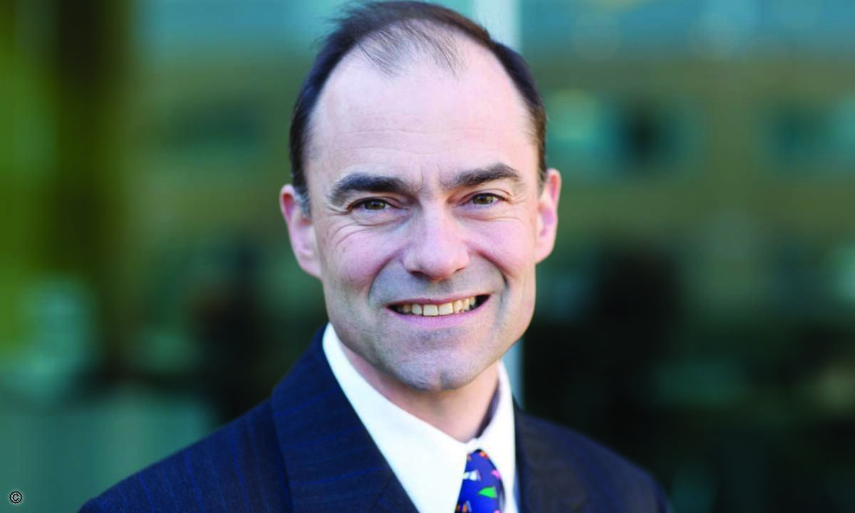 Erwartet ARM-Server innerhalb von zwölf Monaten: ARM-CEO Warren East.