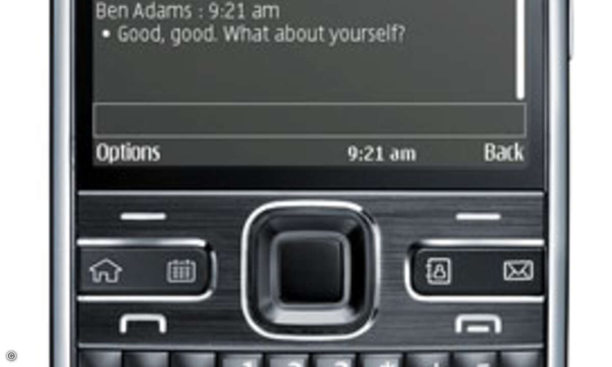 Der Client läuft auf dem Nokia E72 (hier) und dem E52 von Nokia.