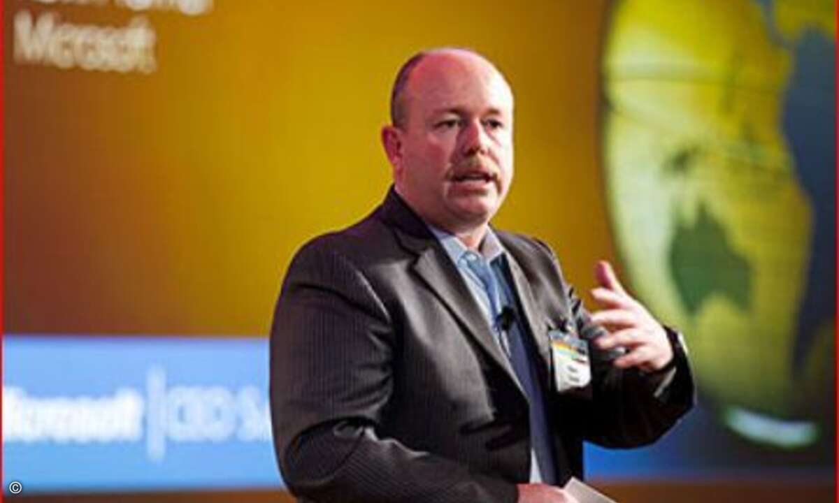 Kevin Turner, COO von Microsoft, konnte für das abgelauftene Geschäftsjahr Rekordzahlen präsentieren.