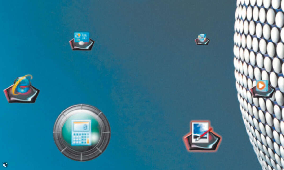 Sliderdock bietet eine Drehscheibe, auf der der Anwender Programmverknüpfungen nach Wunsch platzieren kann. Das gewünschte Programm kann man mit dem Mausrad nach vorne drehen.