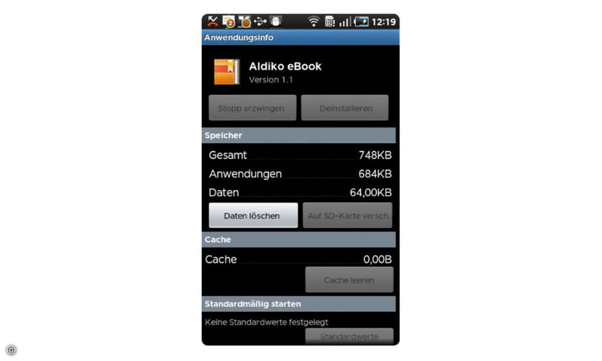 Auch ein E-Book-Reader ist mit an Bord.