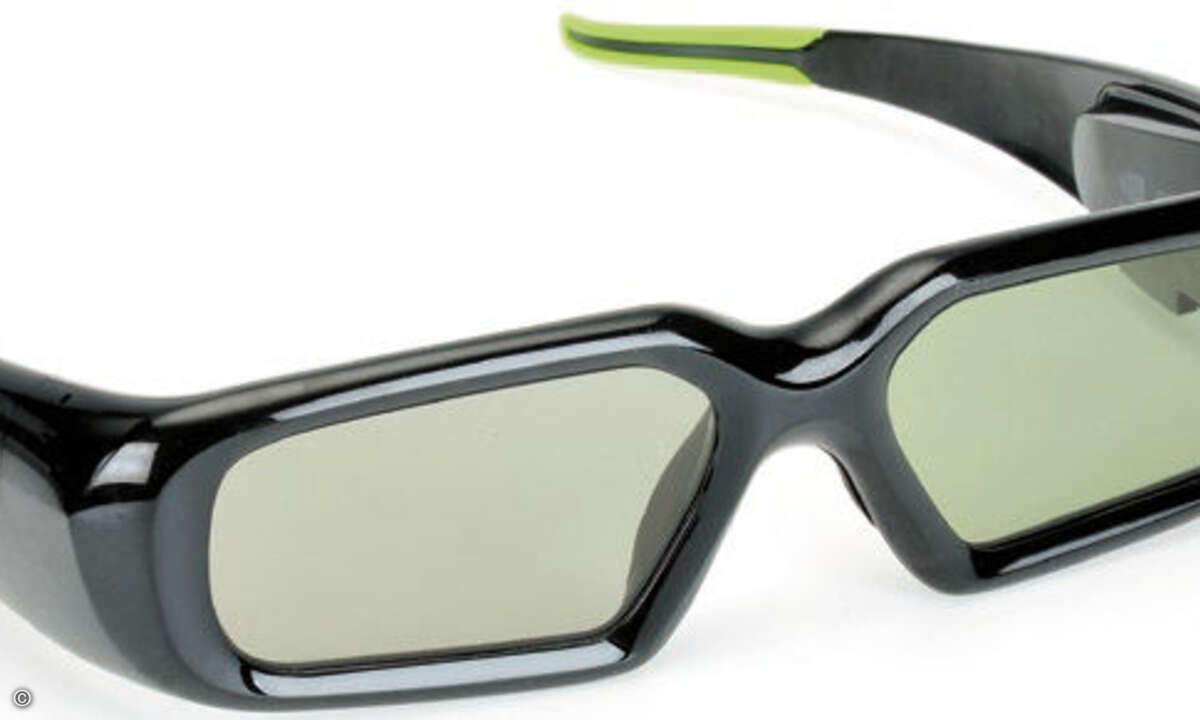 Die Nvidia-Brille kommuniziert über Infrarot mit dem Rechner.