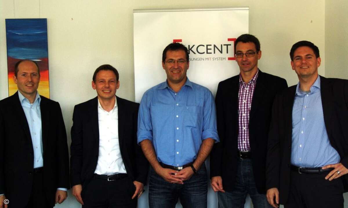 Synaxon-Vorstand Andreas Wenninger mit dem Akcent-Beirat bestehend aus (v.l.): Claas Mehrwald (PCM GmbH, Hagen), Edmund Johanns (Johanns Systemhaus GmbH, Bitburg), Thomas Goeke (Goeke GmbH, Dortmund) sowie Partnerbetreuer Oliver Mauritz.