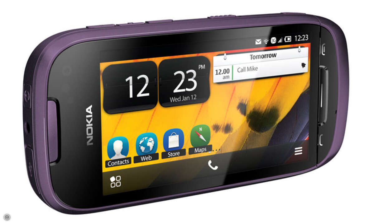 Nokia 701
