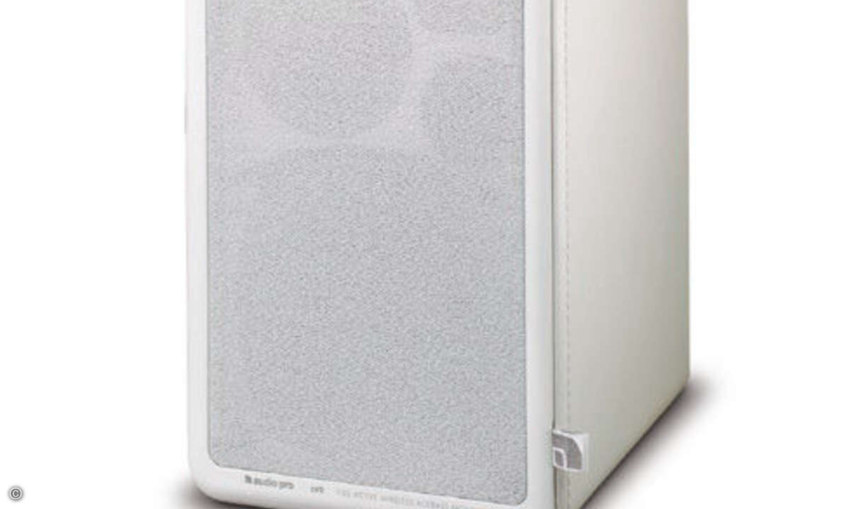 Mit der Living-Serie besitzt Audio Pro die passenden Aktivlautsprecher zum Funkmodul WF100. In den Boxen ist der Empfänger bereits eingebaut. Das Portfolio reicht von der Einboxlösung LV1 über die Kompaktbox LV2 (Bild) bis zum Standlautsprecher LV3.