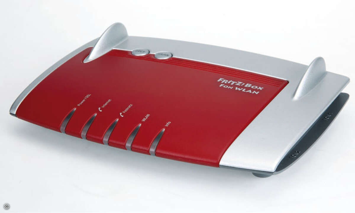 Selbst einige WLAN-Router können Medien als UPnP-Server im Netzwerk bereitstellen, wie etwa die AVM FRITZ!Box 7390. Dafür kann der Nutzer eine USB-Festplatte mit dem Router verbinden. Leistungs- und Funktionsumfang sind jedoch eingeschränkt. © Josef