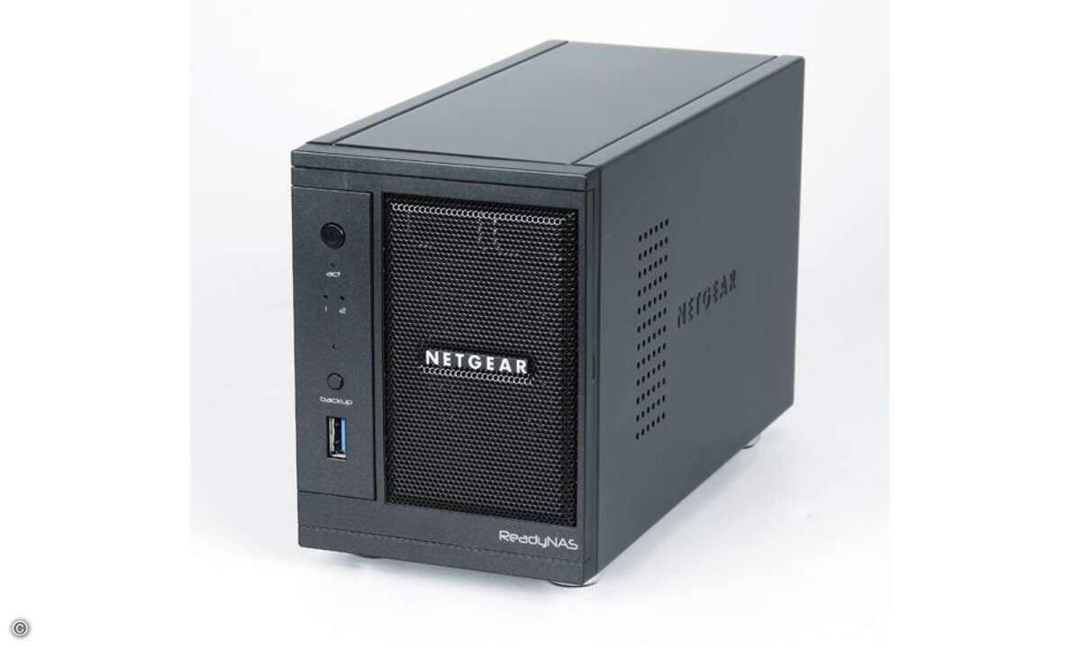 Netgear ReadyNAS Ultra 2 Plus € 509 + hohe Transferraten, zahlreiche Add-ons, Online-Backup - Server-Einträge auf Englisch, Lüftergeräusch beim Einschalten Gesamtwertung: gut 67 % Preis/Leistung: befriedigend © Josef Bleier, Stefan Rudnick, Herstelle