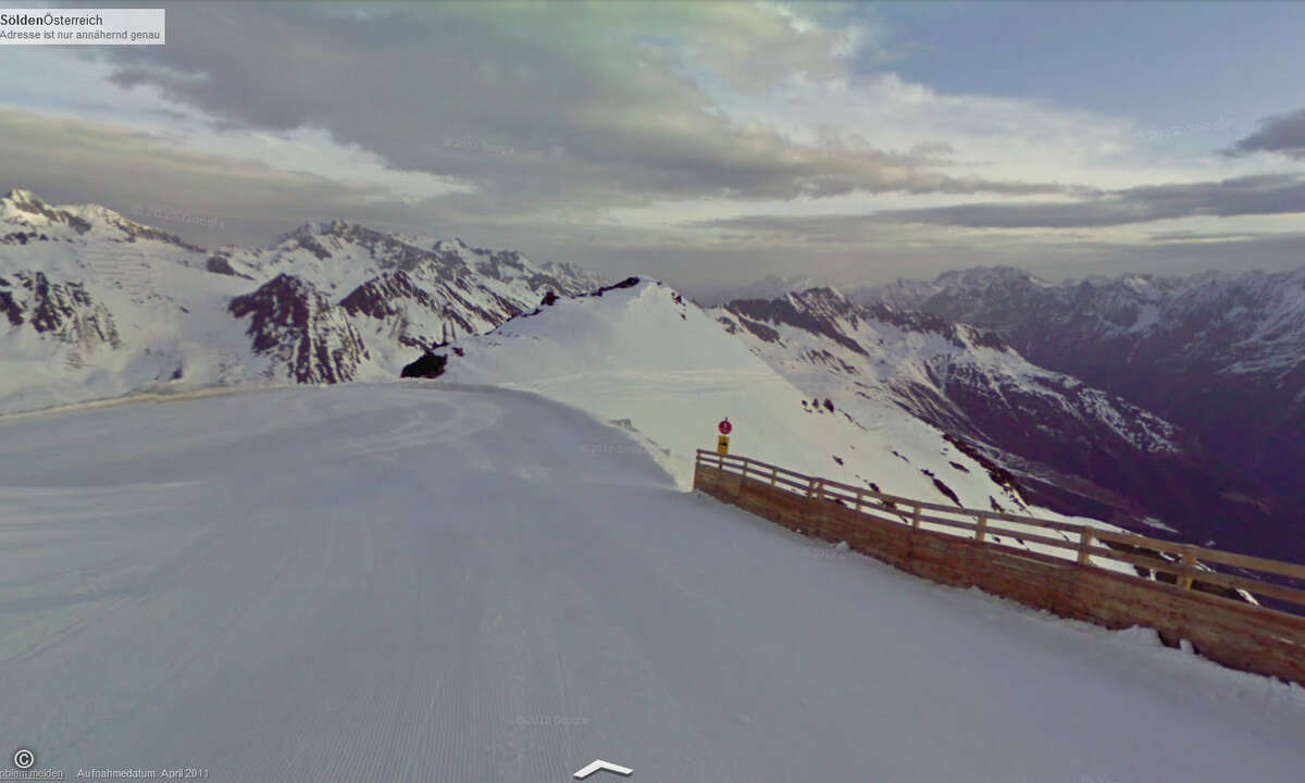 In Österreich kann man virtuell Ski aber nicht Auto fahren. (Bild: Google)