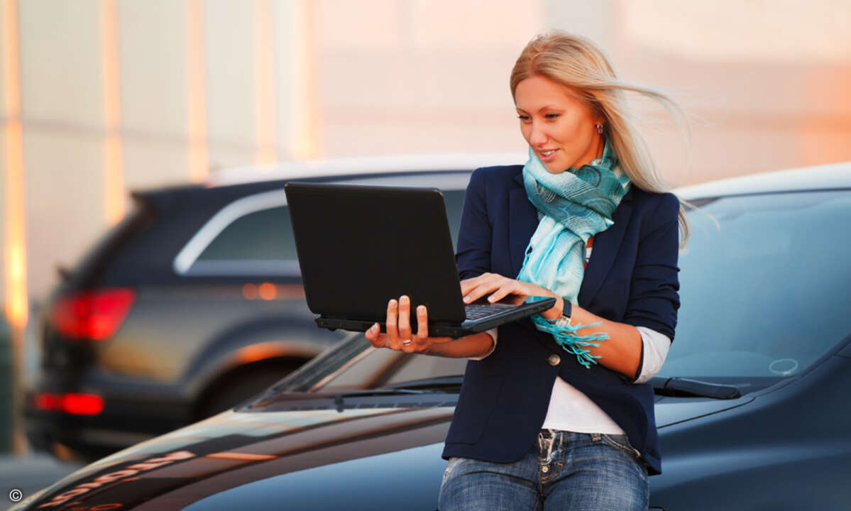 Wer seinen neuen Laptop auf dem Parkplatz des Einkaufszentrums kauft, darf sich nicht wirklich wundern, wenn bald darauf die Polizei klingelt. (Bild: wrangler - fotolia.com)
