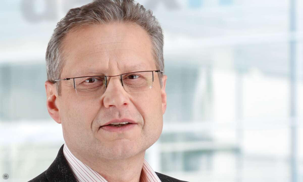 Hans Jürgen Schneider, Vertriebsleiter DexxIT: »Apple hat es auch nicht anders gemacht als über den Tellerrand zu schauen und nach Mac und MacBook den iPod, das iPad und iPhone zu entwickeln. Mit iTunes, iBook und Appstore werden die User noch enger