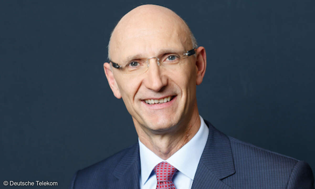 Telekom-Chef Timotheus Höttges hat die Umstellung von 60.000 Anschlüssen pro Woche angekündigt.
