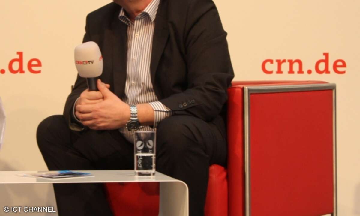 Maxdata-Geschäftsführer Uwe Schmitz im CRN-Interview auf der diesjährigen CeBIT
