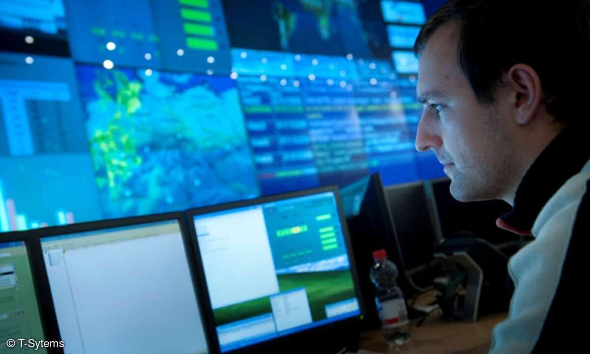 Kontrollraum im Rechenzentrum