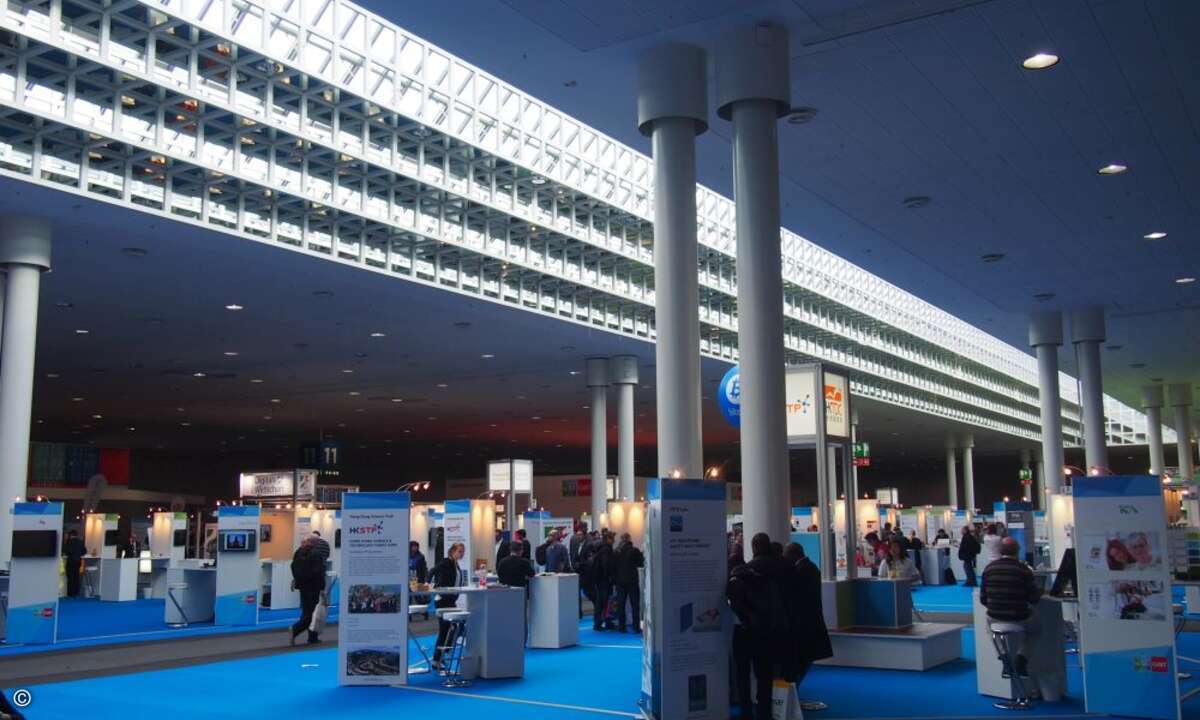 In Halle 11 stellten die Start-ups ihre innovativen Geschäftsmodelle und -ideen vor